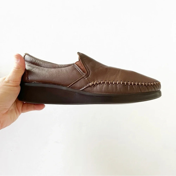 SAS Brown Leather Loafer Women’s Size 8.5 N Whipstitch Detail Comfort Orthapedic - Picture 2 of 8